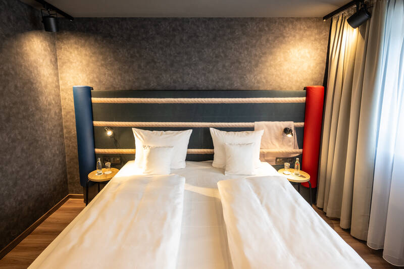 Kurzurlaub im Hotel Herzogspark: Themenzimmer "Boxen" in der Nähe von Nürnberg