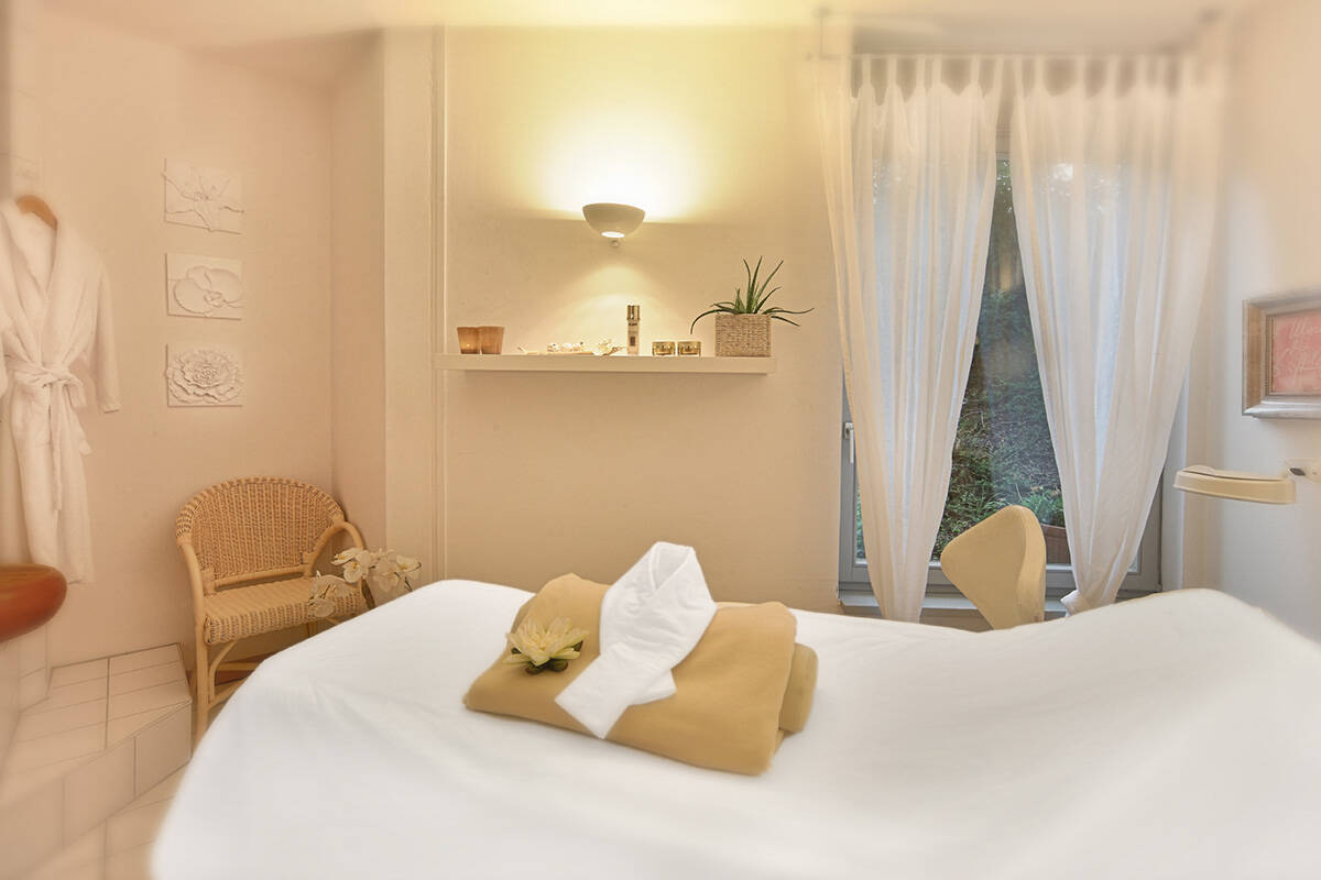 Wellnessurlaub mit Massagen und Spa im Hotel HerzogsPark bei Nürnberg